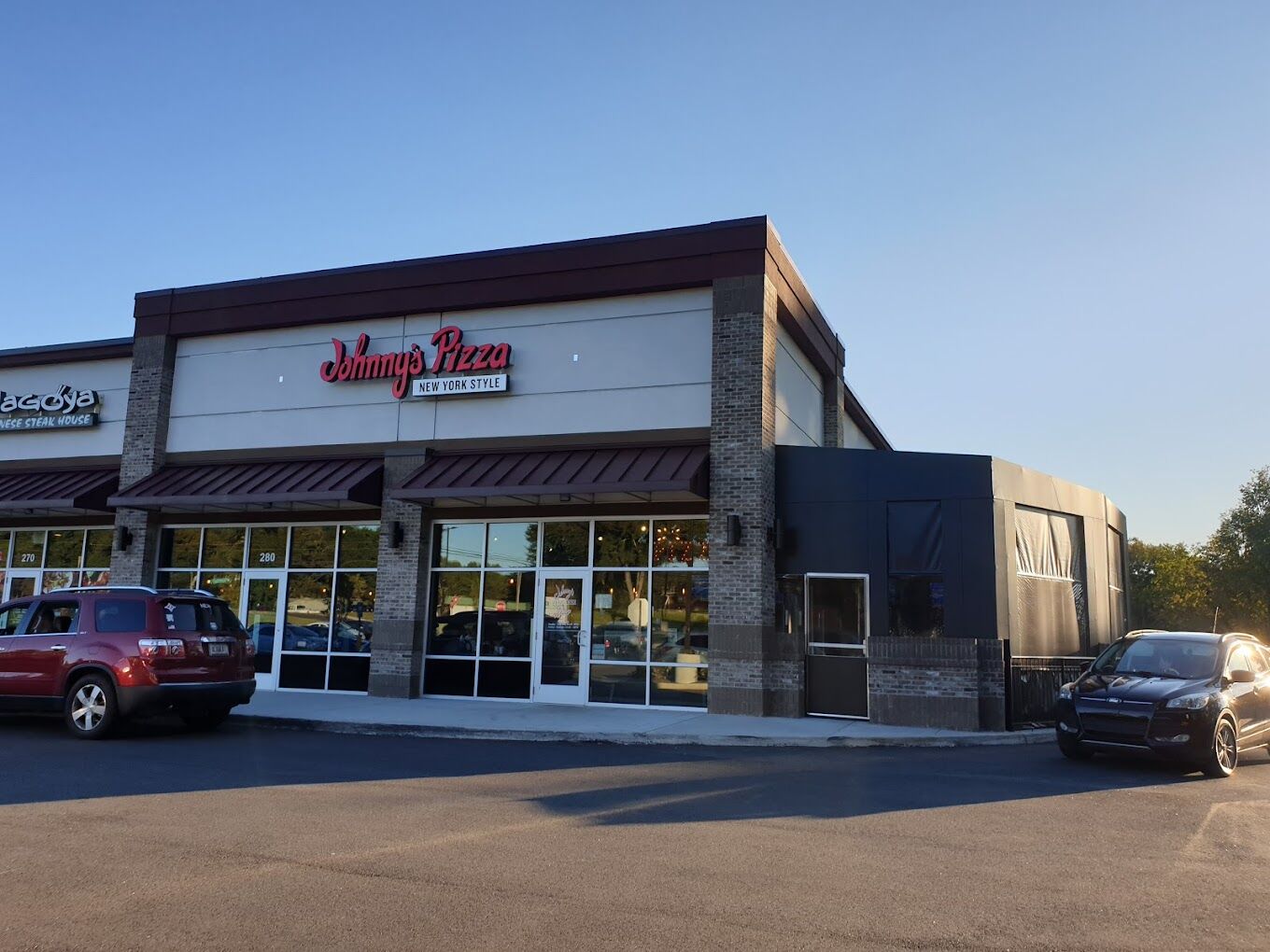 Johnny's Pizza